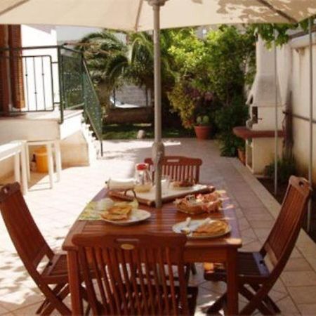 Bed and Breakfast Residenza Del Sole Surbo Exterior foto