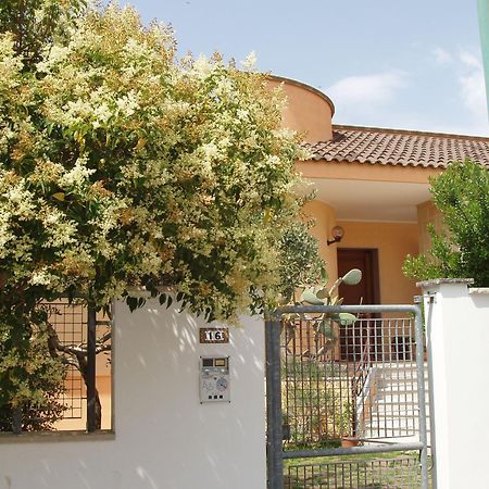 Bed and Breakfast Residenza Del Sole Surbo Exterior foto