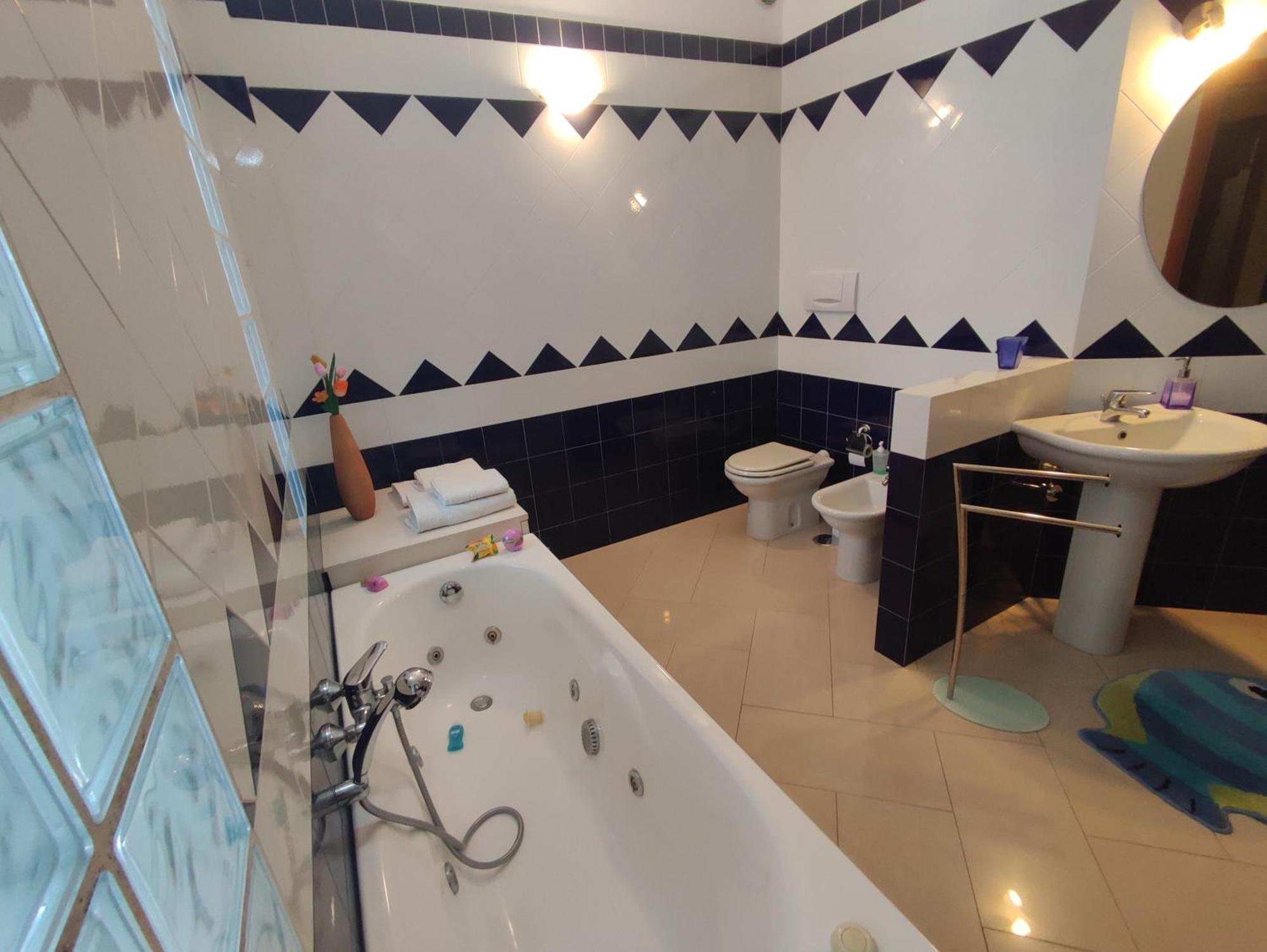 Bed and Breakfast Residenza Del Sole Surbo Exterior foto