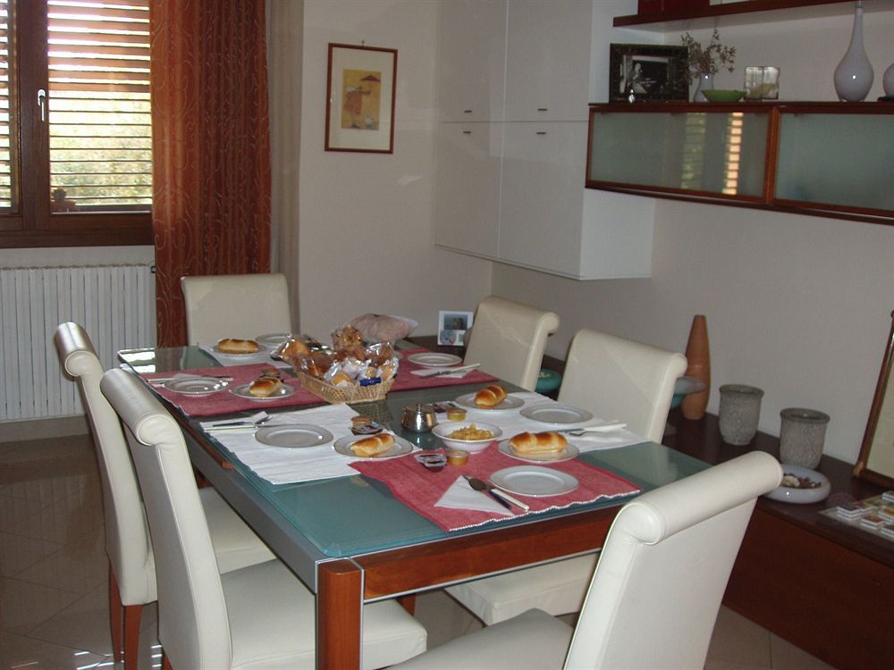 Bed and Breakfast Residenza Del Sole Surbo Exterior foto